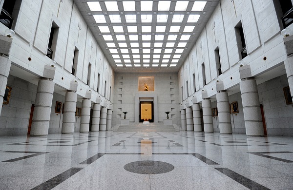 대법원 중앙홀/사진출처: 대법원 홈페이지